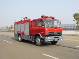 东风145型6方泡沫消防车